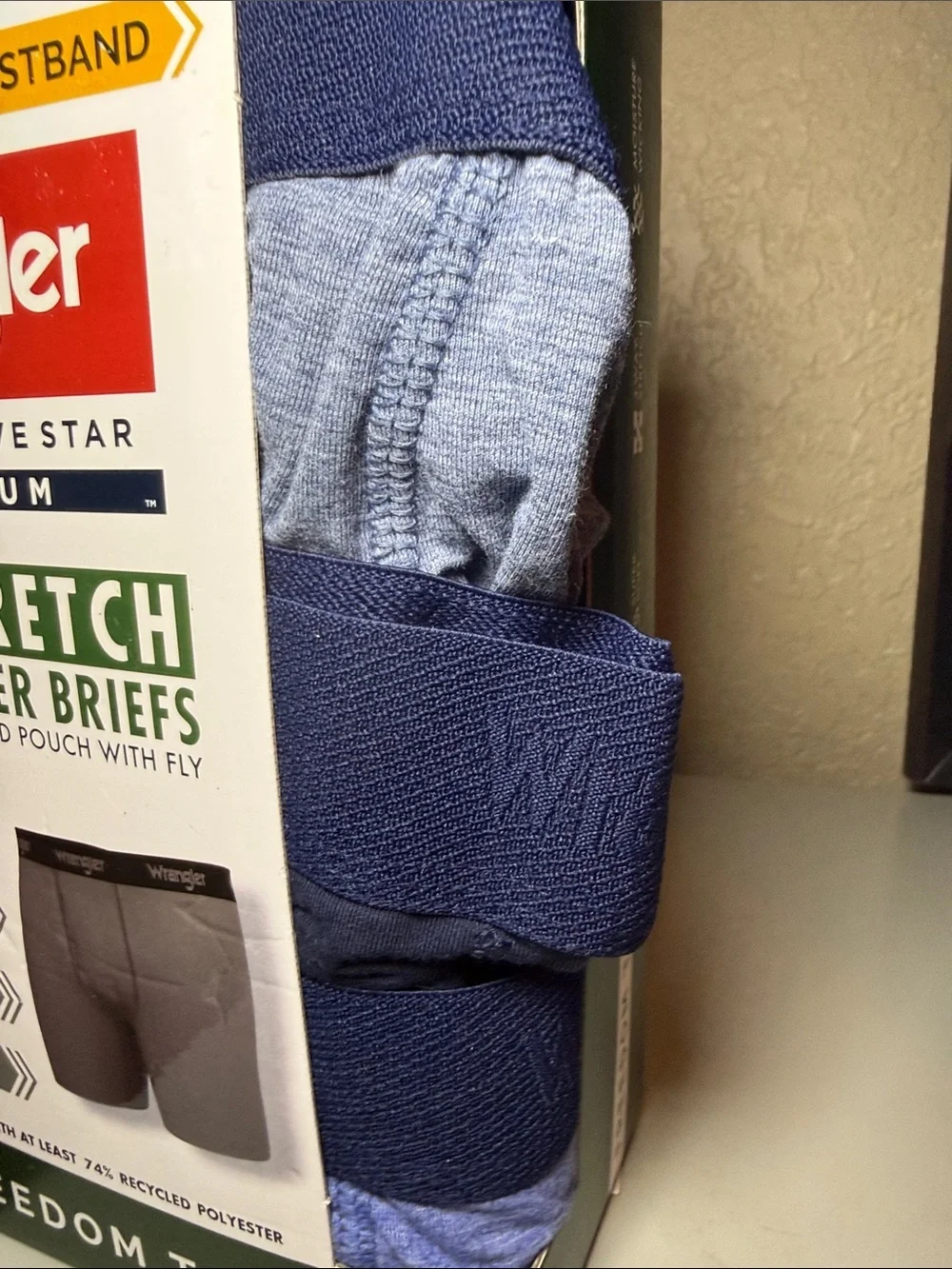 Wrangler men active